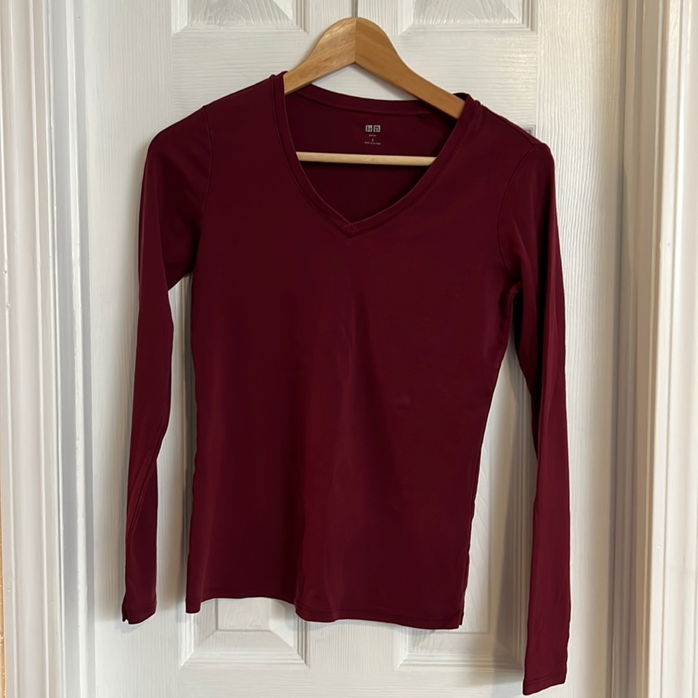 Uniqlo. Small. Maroon long sleeve T-shirt.